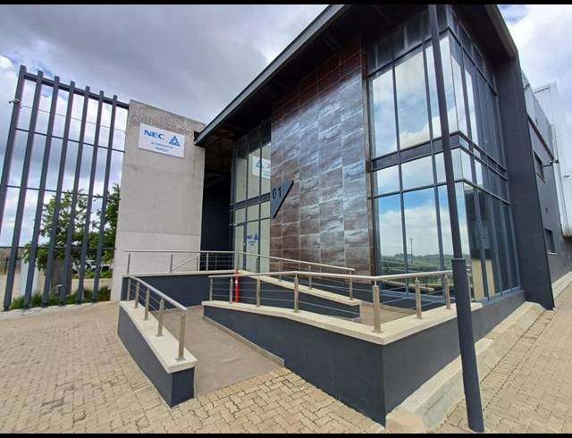 INDUSTRIAL PROPERTY TO RENT IN LOUWLARDIA